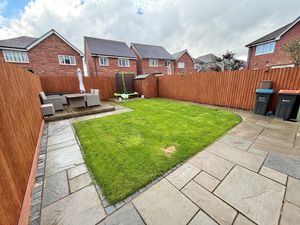 Longbank Court Rossmore